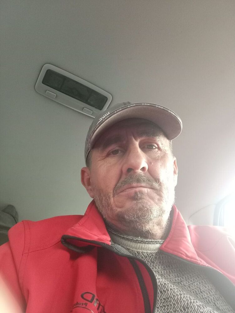  31738991  , 54 ,    