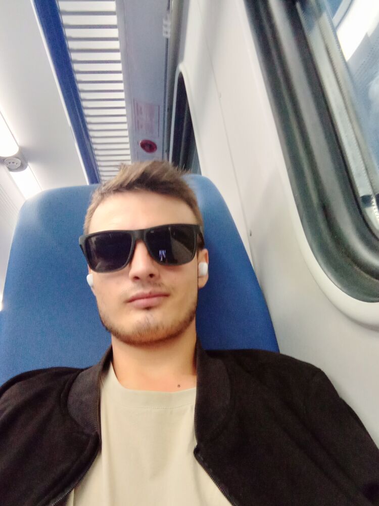  ,   Oscar, 19 ,   ,   