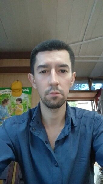  16208981  Dark, 39 ,    