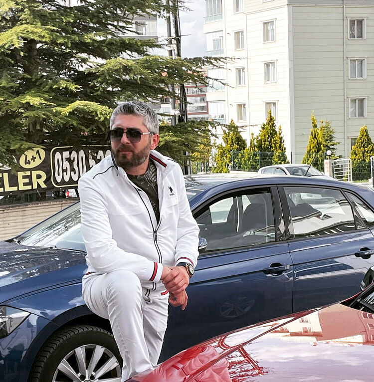  ,   Ozgurk, 33 ,   ,   