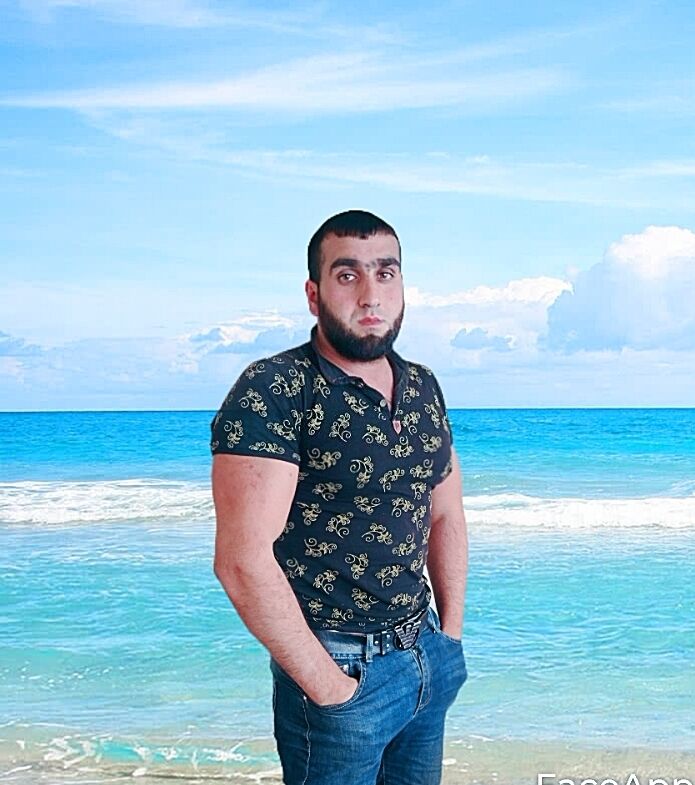  ,   Roland, 36 ,   ,   