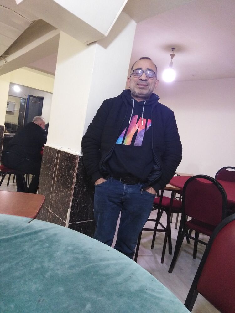  ,   Can, 48 ,   ,   