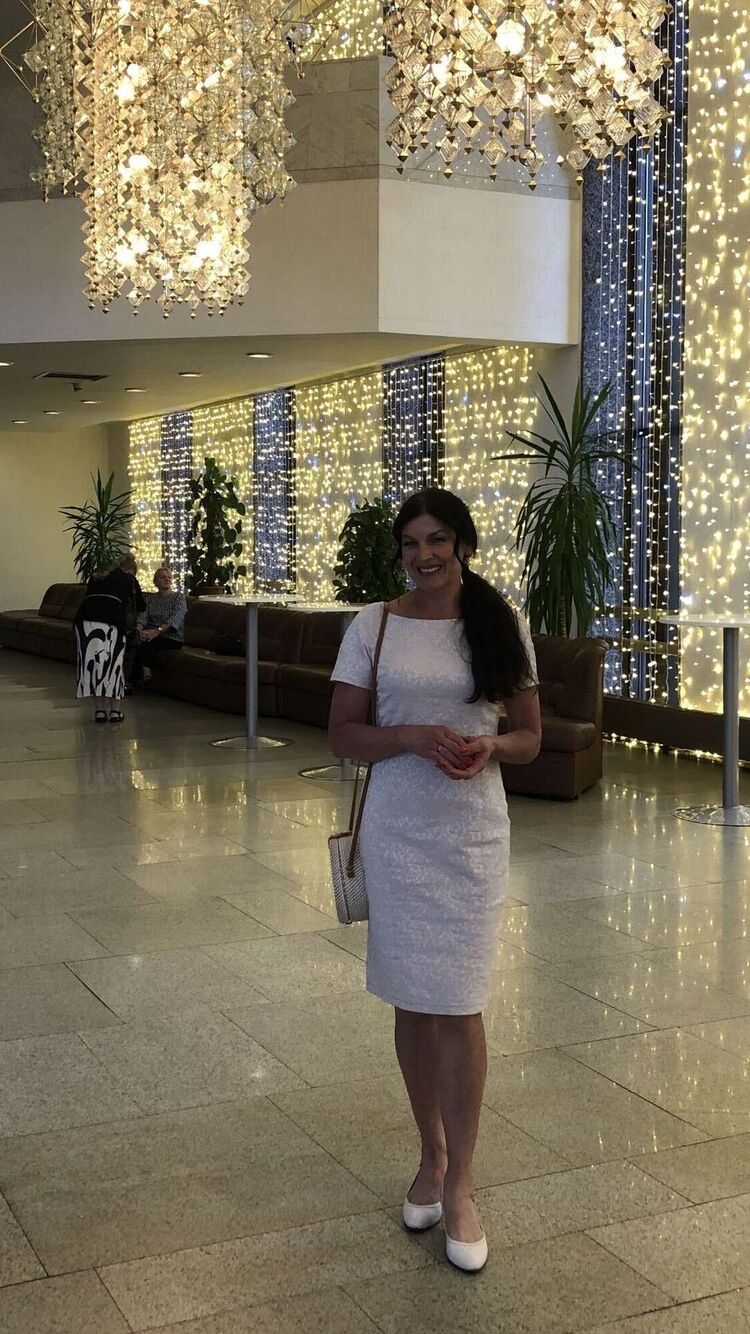  53303691  Alla, 57 ,    