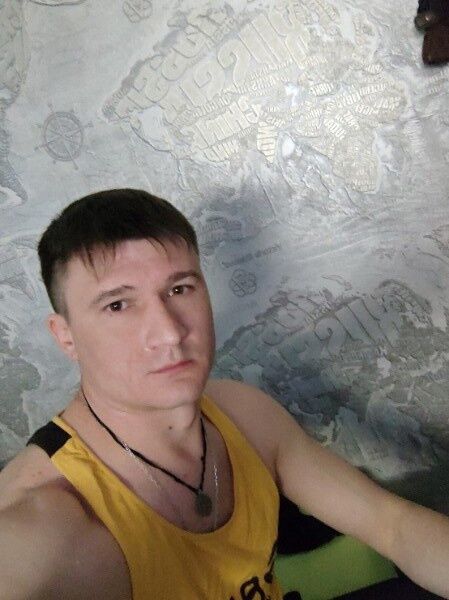  50109251  Sergey, 35 ,    