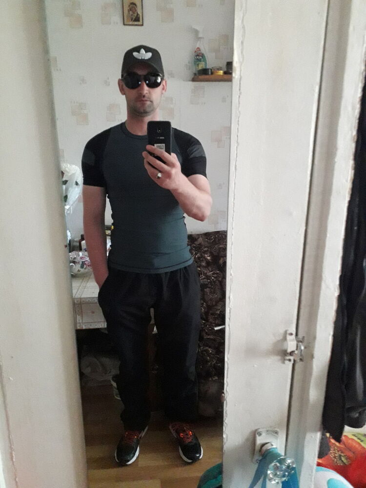  12800871  Nikolai, 38 ,    