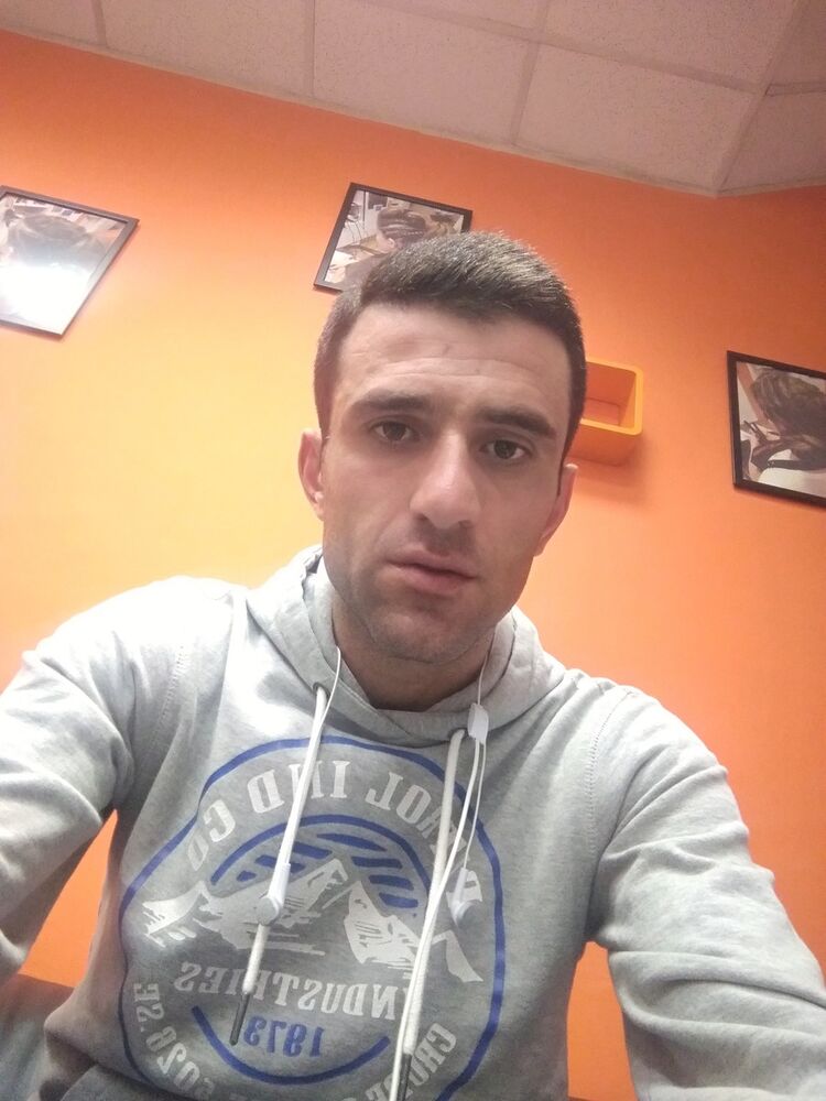  17797801  , 38 ,    