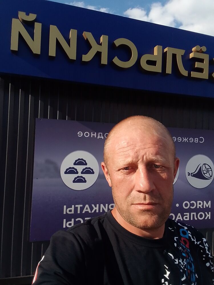  27723671  Sasha, 42 ,    