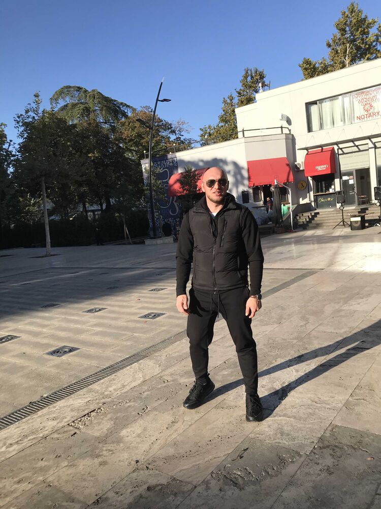  ,   Pavel, 33 ,   ,   