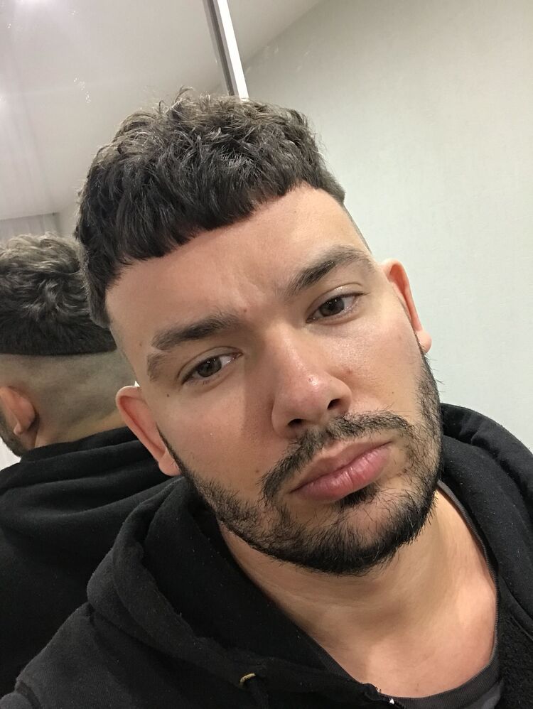  ,   Aleks, 32 ,   ,   