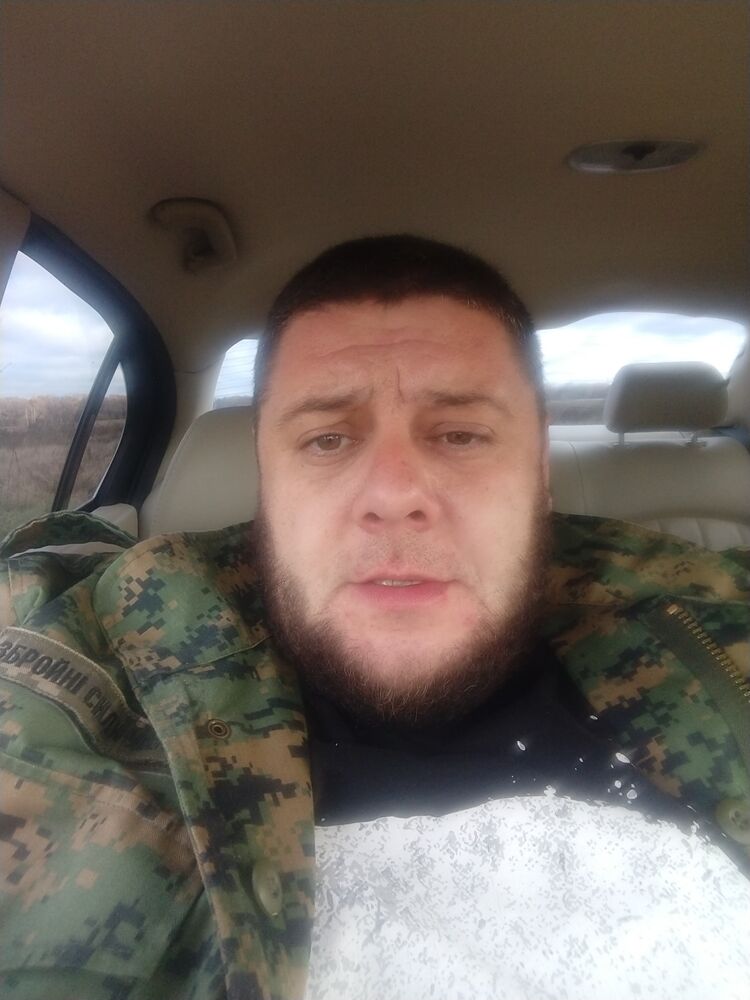  ,   Anton, 41 ,   ,   , c 