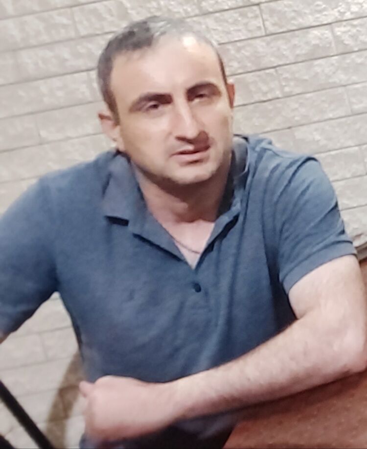  ,   Yago, 47 ,   , c 