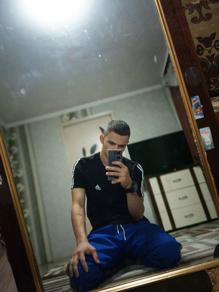  46844261  , 19 ,    Radlice