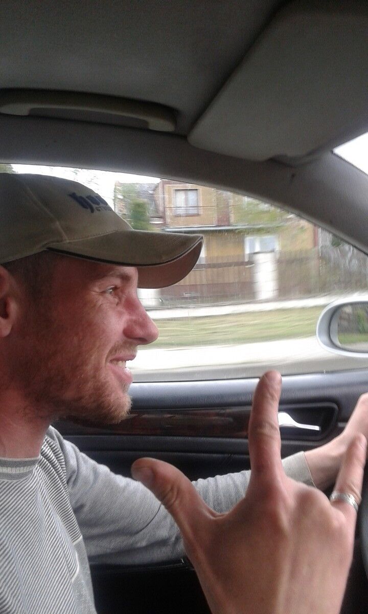  7995131  Andrej, 42 ,    