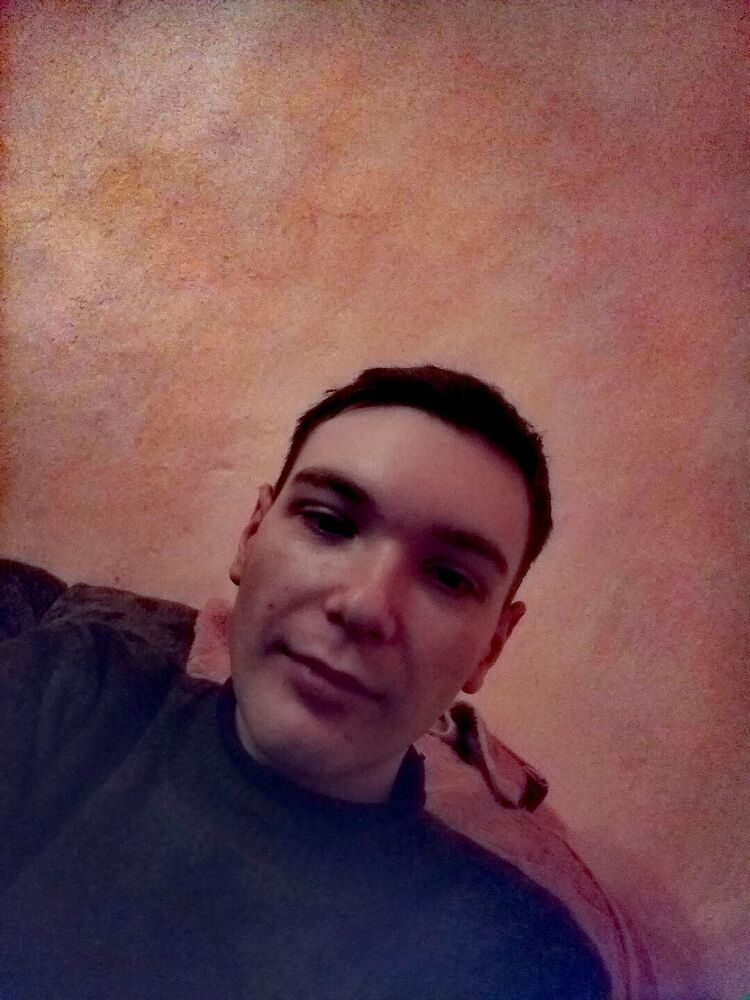  40203901  , 22 ,    -