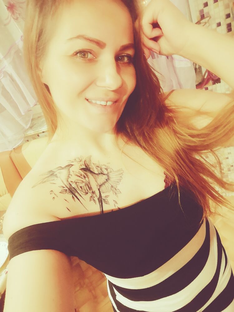  ,   Lana, 37 ,   ,   