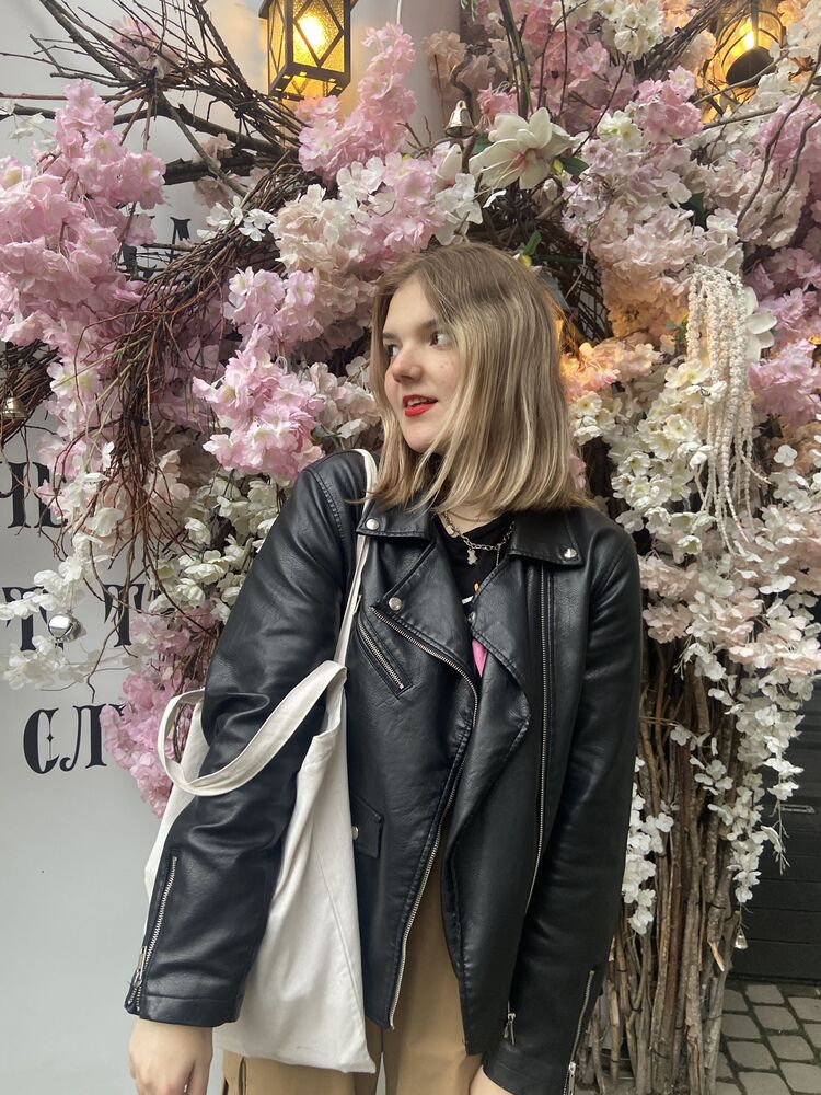 ���� 38372771 ������� �����, 24 ����, ���� ���������� � �����-����������