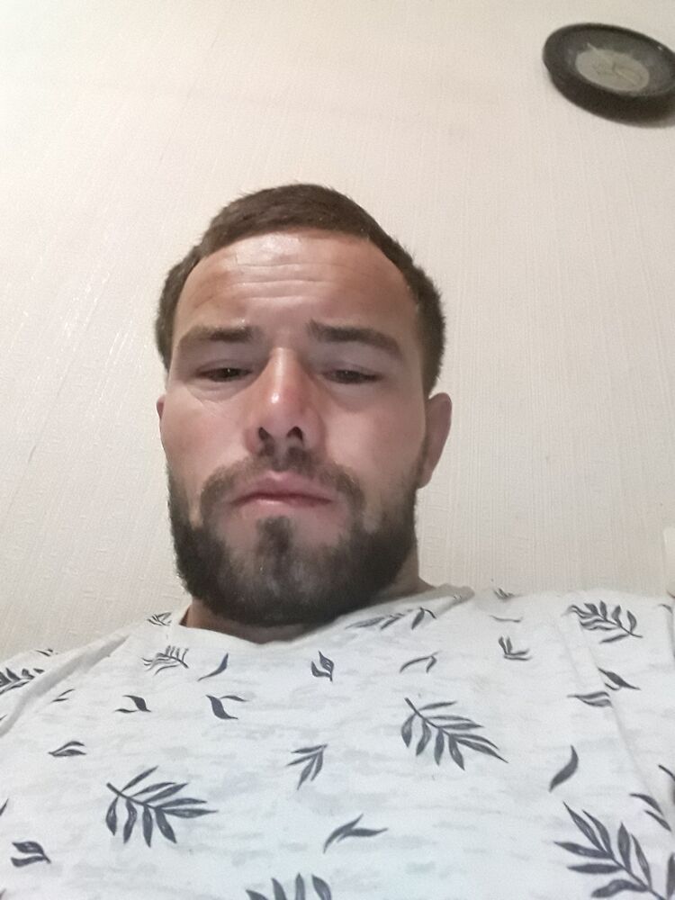  46836281  Daniyar, 29 ,    