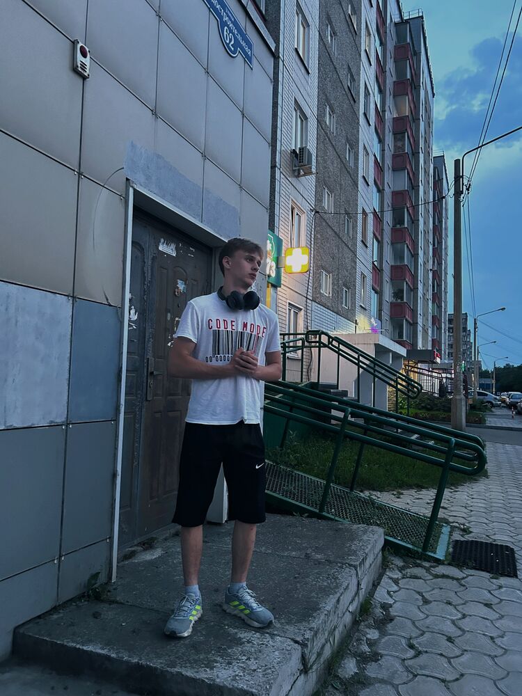  49285661  , 18 ,    
