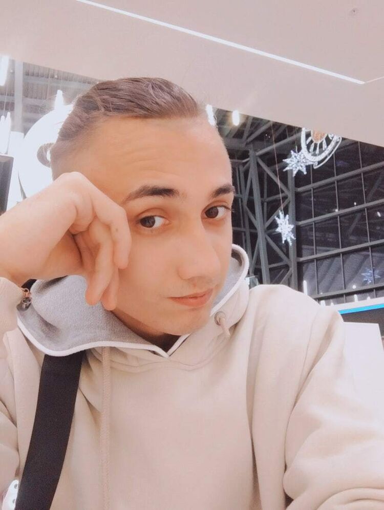  32360461  , 23 ,    