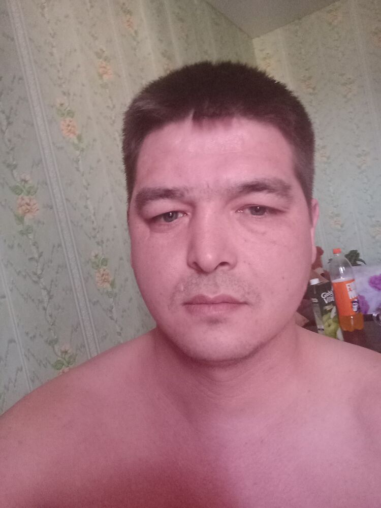  33661841  Ilyas, 31 ,    