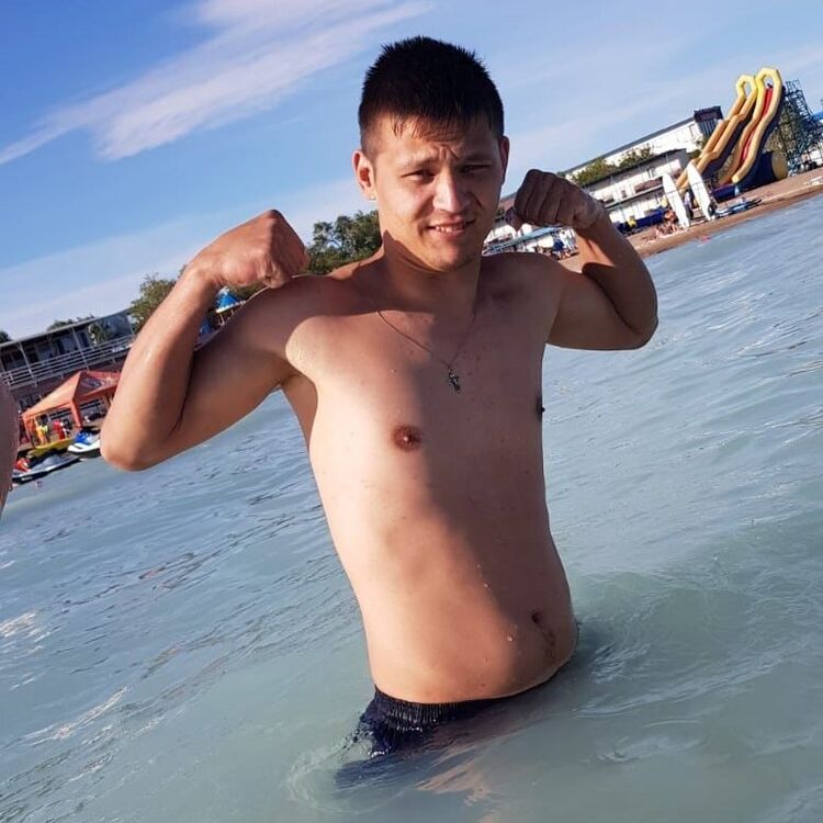  40704401  , 28 ,    
