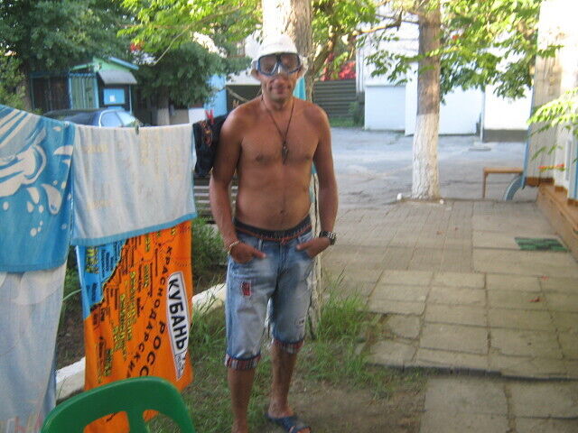  40038991  , 53 ,    