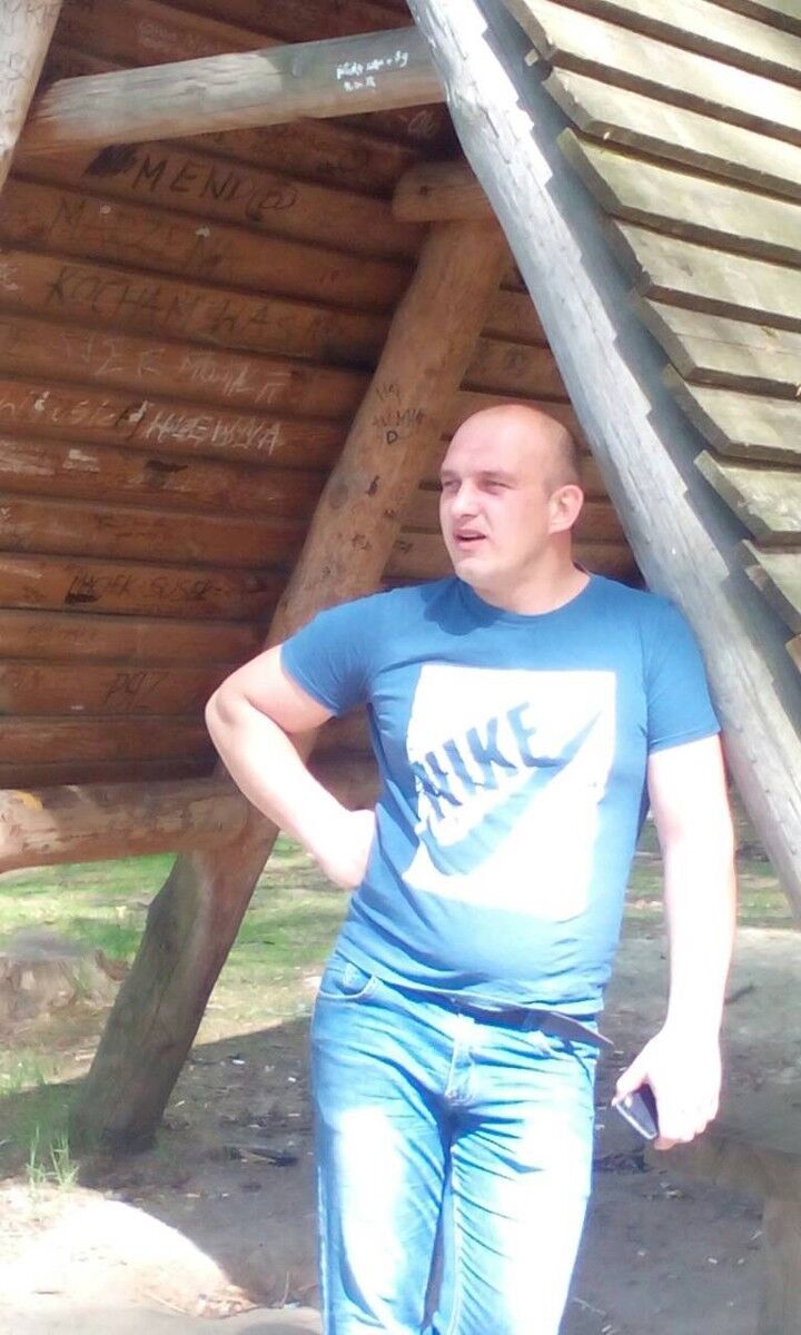  12075841  , 39 ,    Trzebnica
