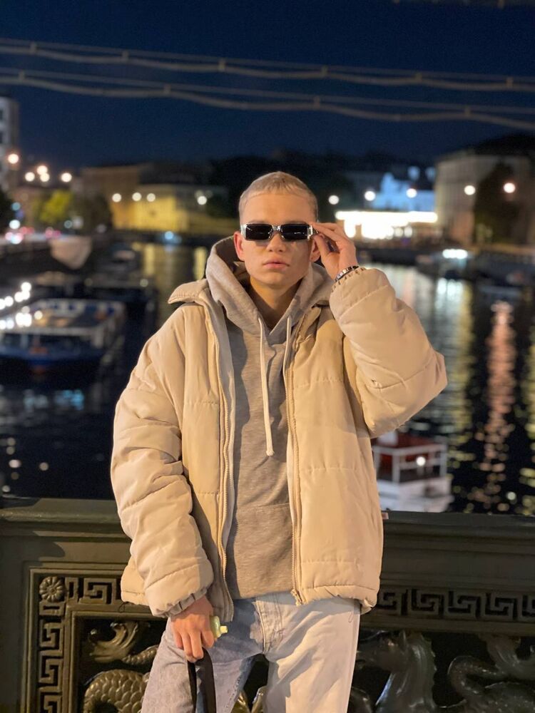  -,   , 22 ,   ,   