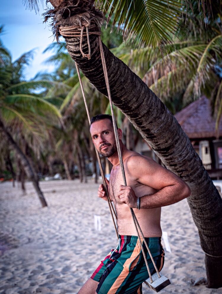  54240941  , 40 ,    --