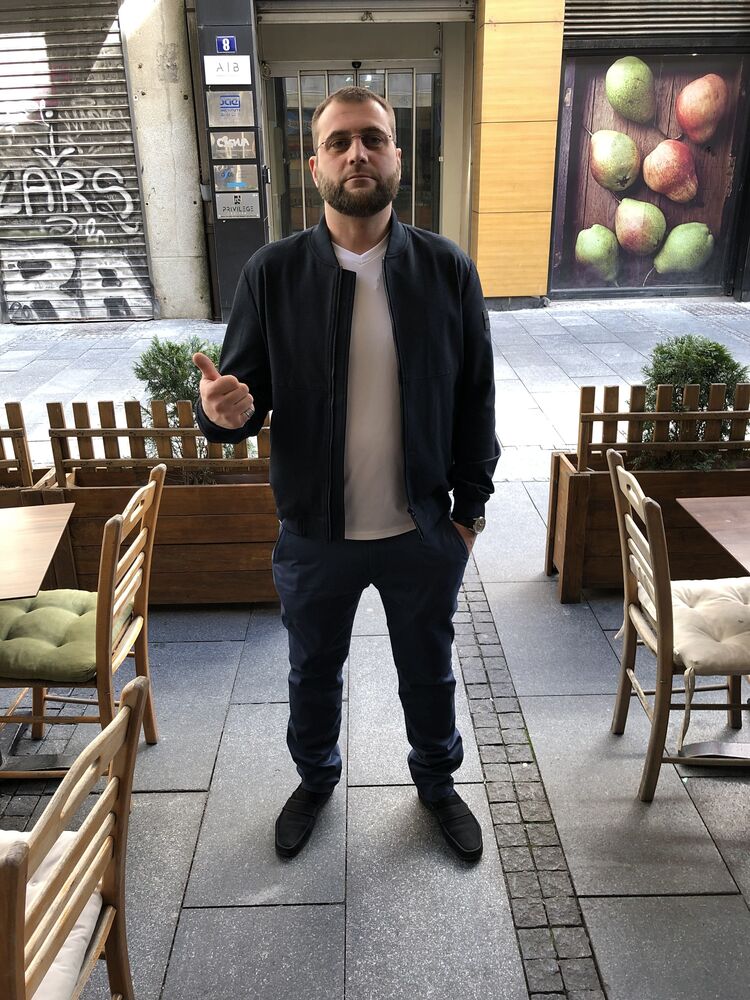  51679261  , 42 ,    -