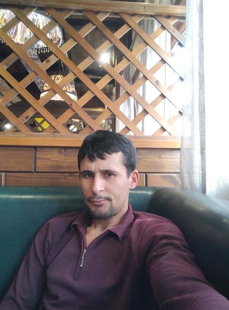  52622031  Islombek, 33 ,    