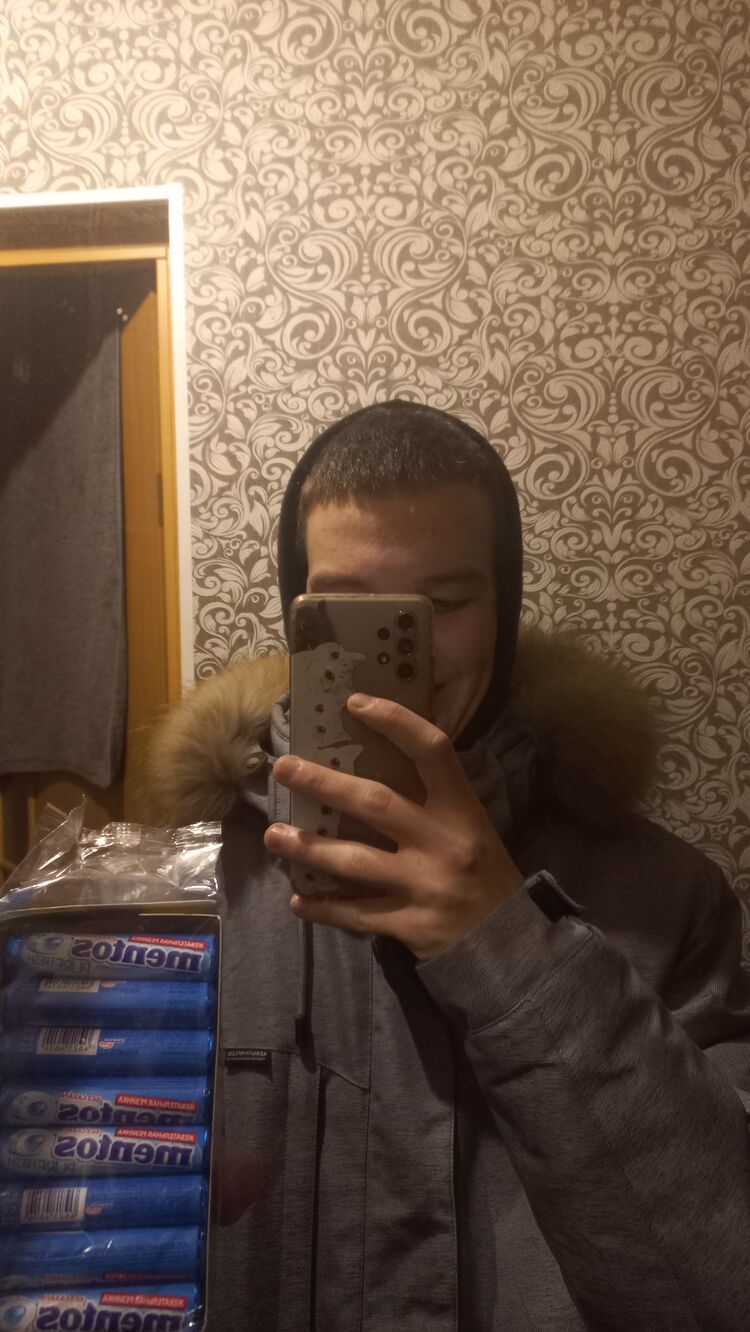  ,   Vlad, 20 ,   ,   