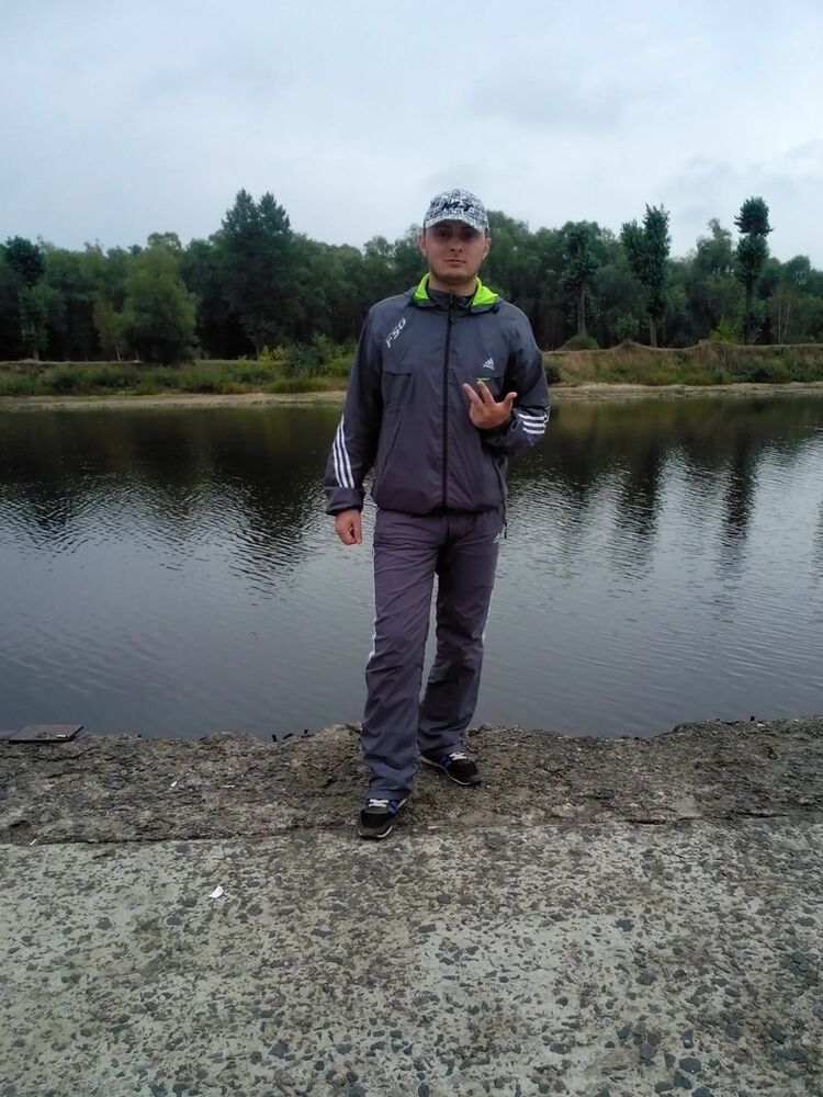  6531681  Sany, 32 ,    