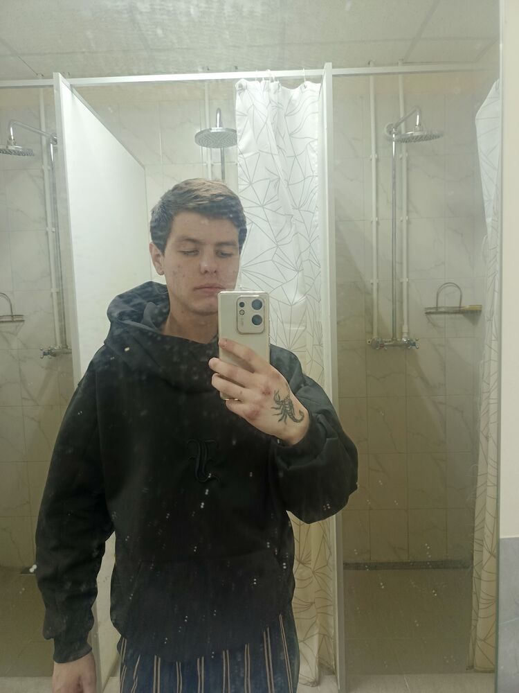  ,   Alexander, 24 ,   ,   , c , 