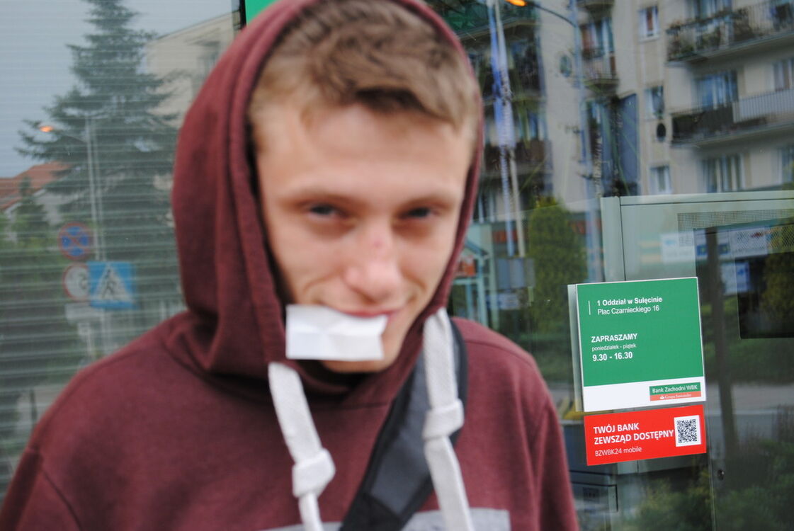  11334371  Yan, 28 ,    