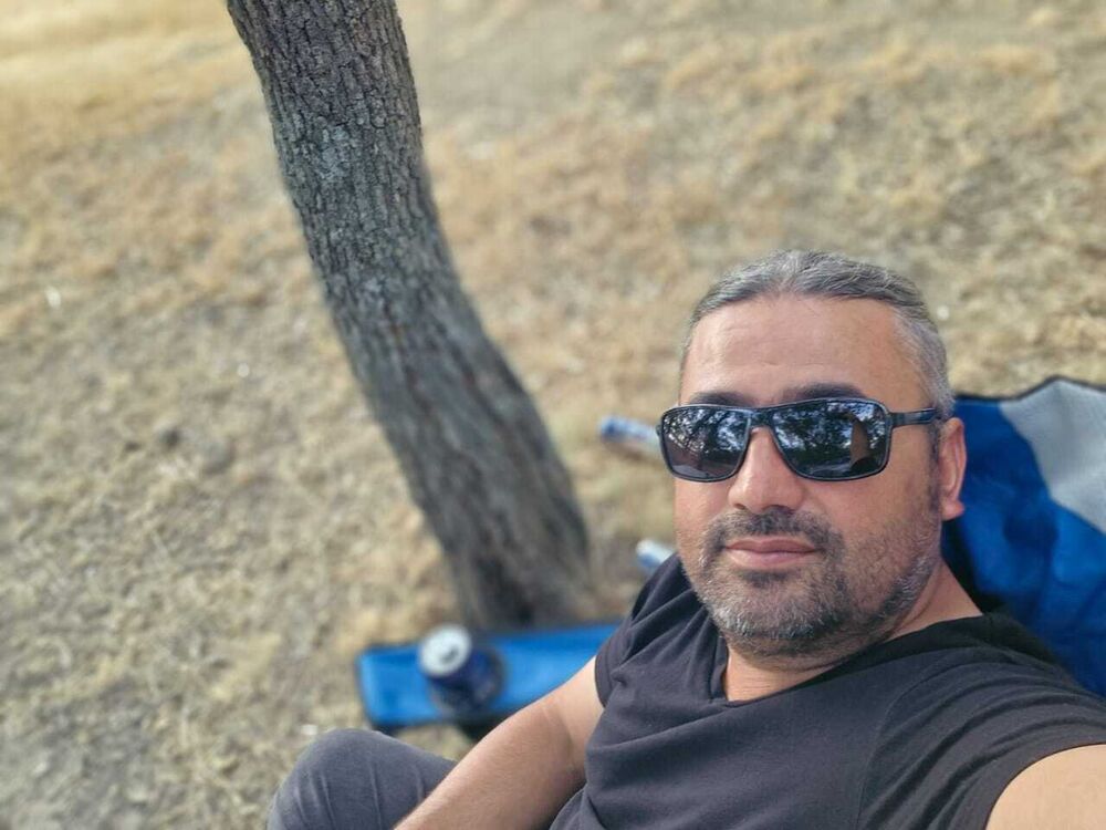  48271791  Tuncer, 40 ,    
