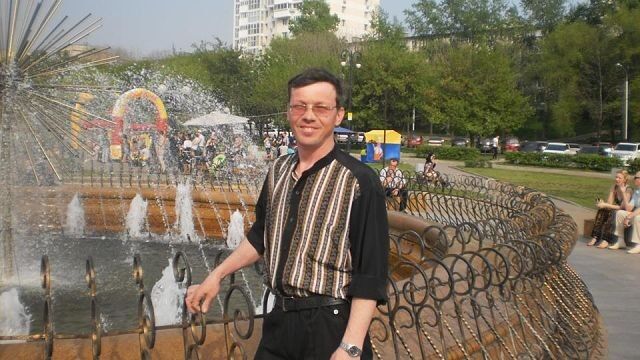  ,   Aleksandr, 49 ,   ,   , c 