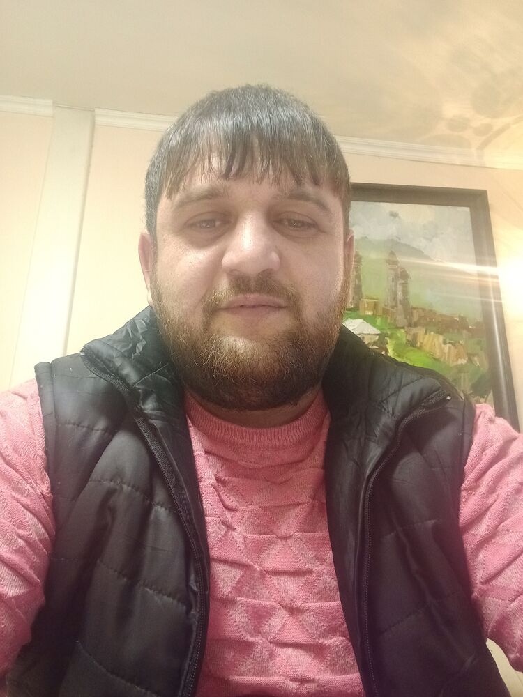  33399161  Elcin, 38 ,    