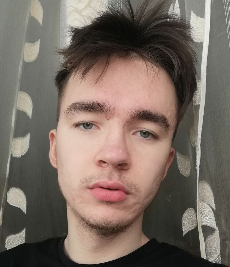  33517381  , 21 ,    