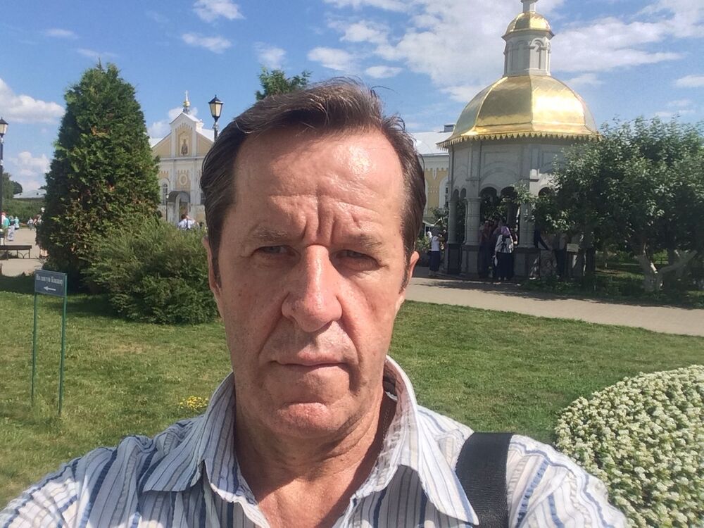  ,   Vicont, 65 ,   