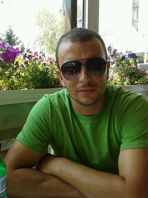  6811741  Nikolai, 40 ,    