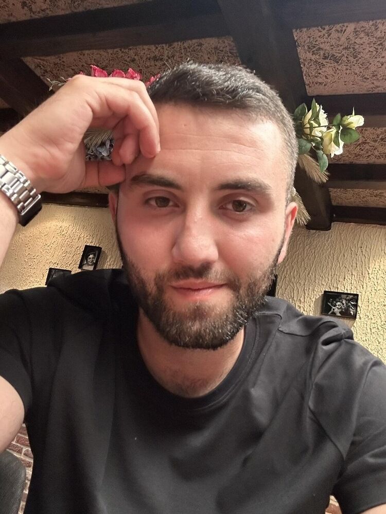  Kraainem,   David, 28 ,  