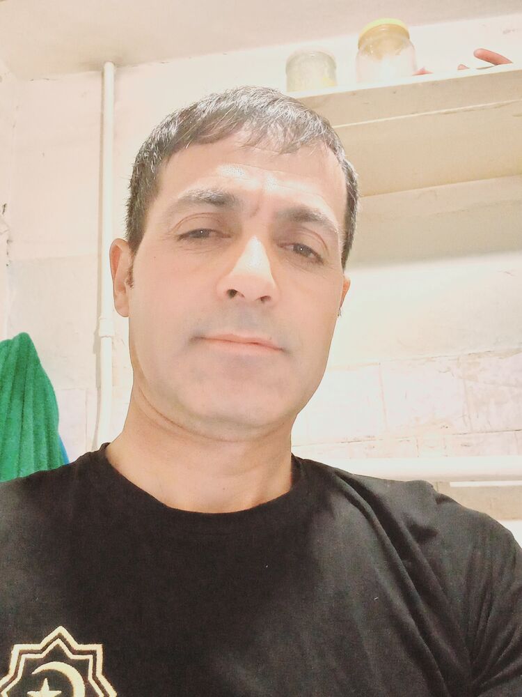  38823501  Sharif, 45 ,    