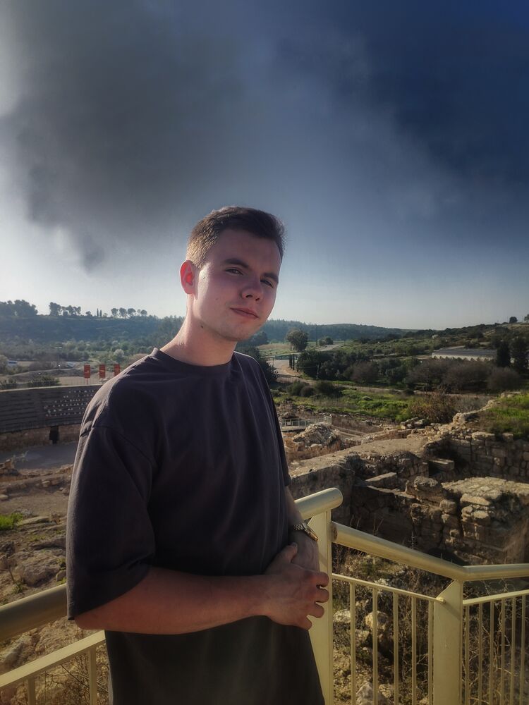  Tel Aviv-Yafo,   Mikhail, 25 ,   ,   