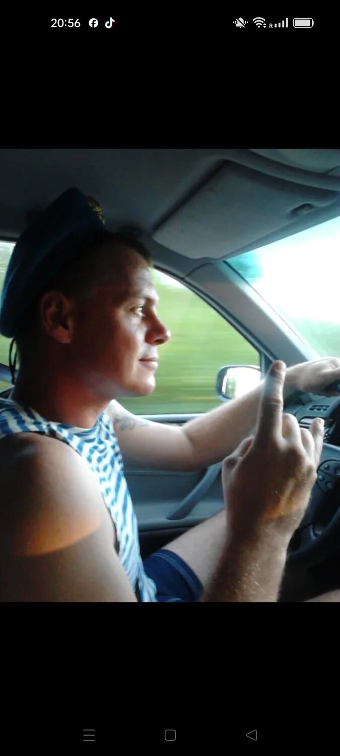 Genk,   Aleks, 44 ,   ,   , c 