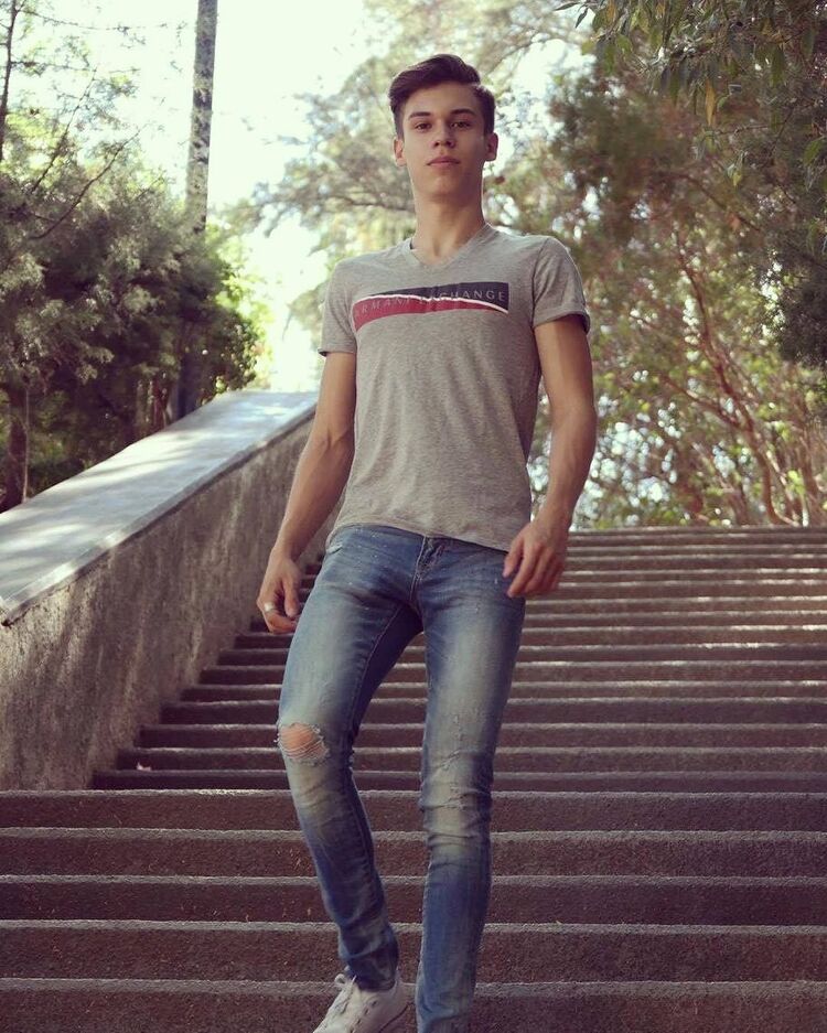 ���� 25061601 ������� Feeetttt, 33 ����, ���� ���������� � ������