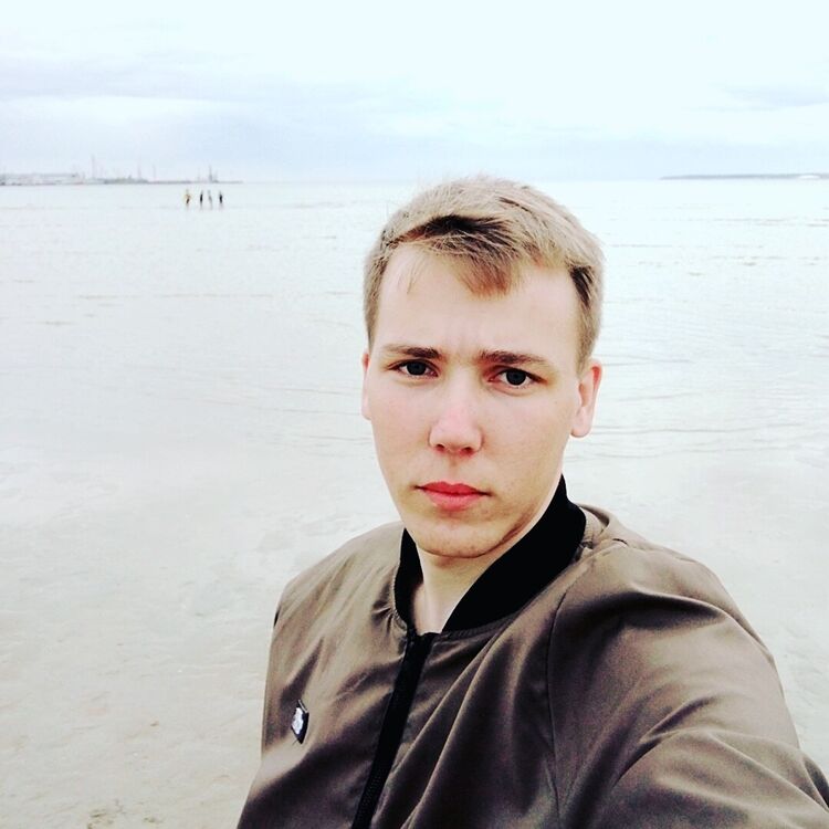  23772401  Dmitro, 26 ,    
