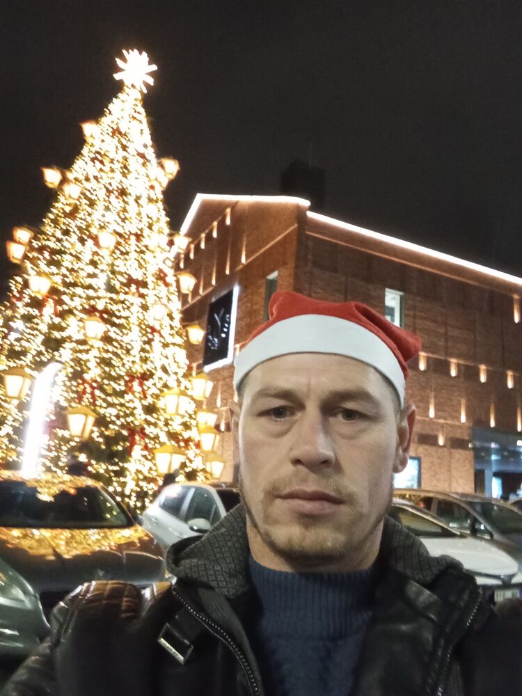 48964681  Oleg, 37 ,    