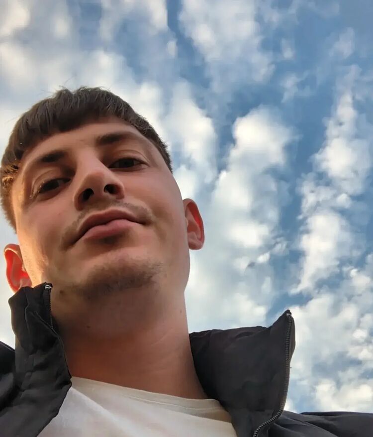  ,   Vadim, 24 ,   ,   