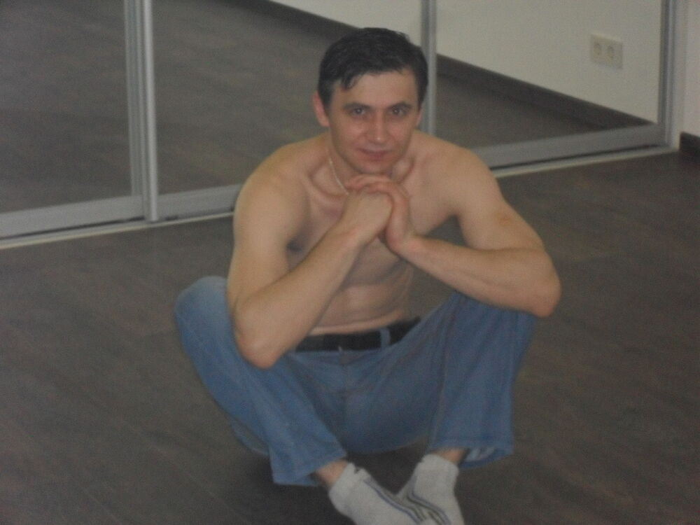  4441851  Viorel, 42 ,    